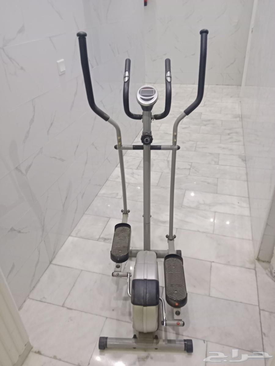 للبيع دراجه رياضيه مستخدمه ونظيفه64590898623874111