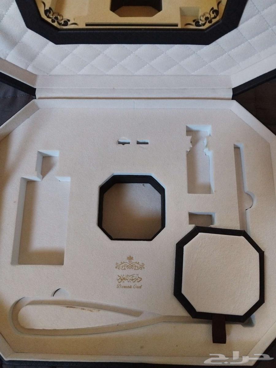 طقم من درعه العود فاضي 7064592130009218111