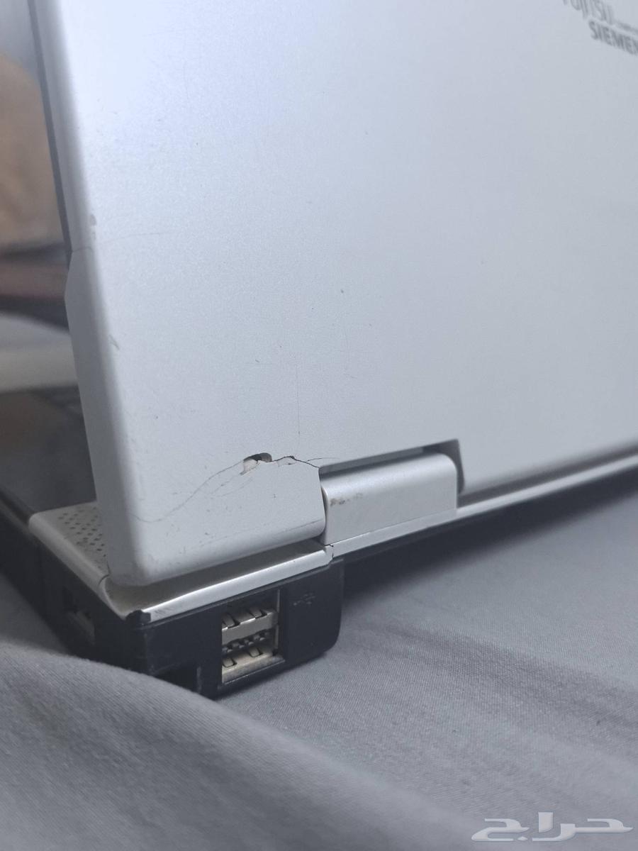 لابتوب توشيبا قديم مع لابتوب آخر64591670874755113