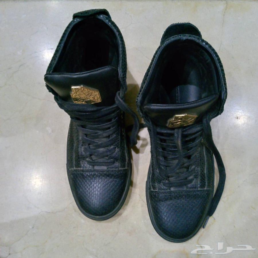 للبيع جزمة  L HOMME DE   مقاس  43   شبه جدي64589339841923111