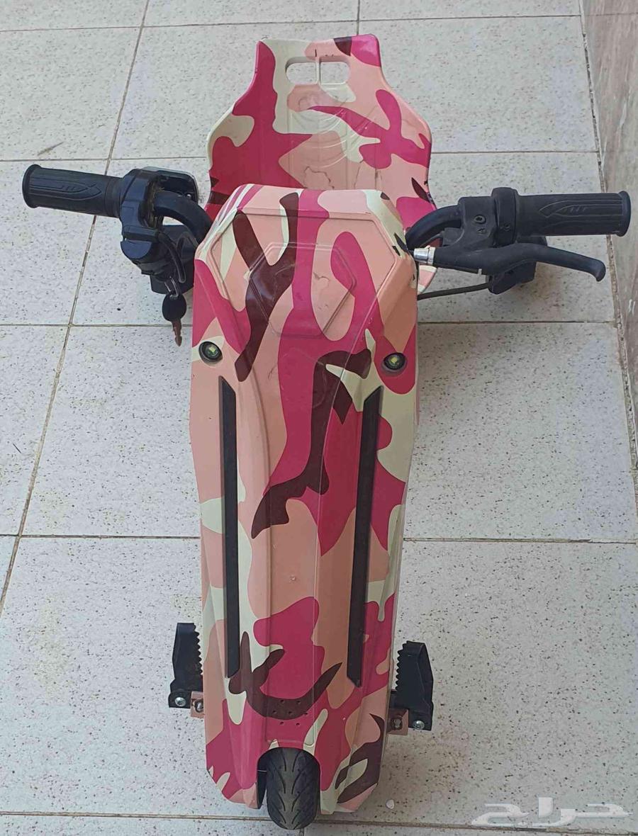 سكوتر درفت بحالة ممتازه مع الشاحن64593203656706113