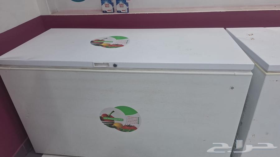 ثلاجة للبيع بحالة عمل جيدة جدًا.64595771520386113