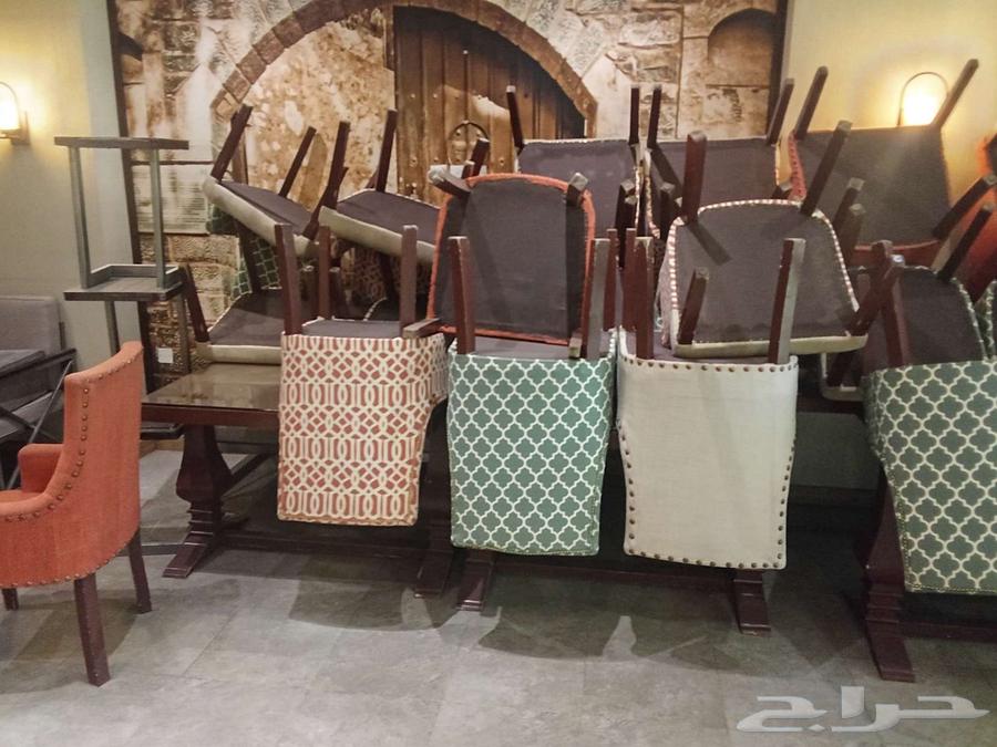 Tables with chairs, oven, and water filter device64594701248898112