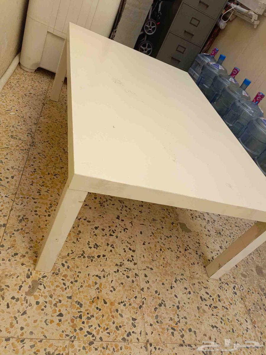 طاوله من ايكيا للبيع 10064592396333057111