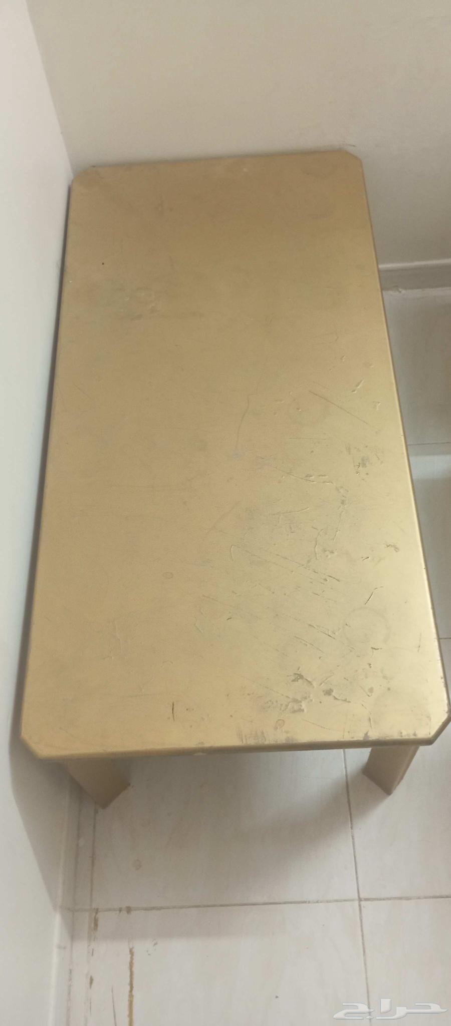 طاولاه ومصات للبيع64593301174913112