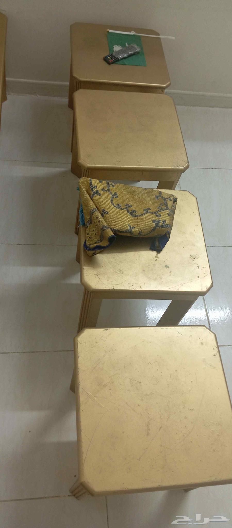 طاولاه ومصات للبيع64593301174913111