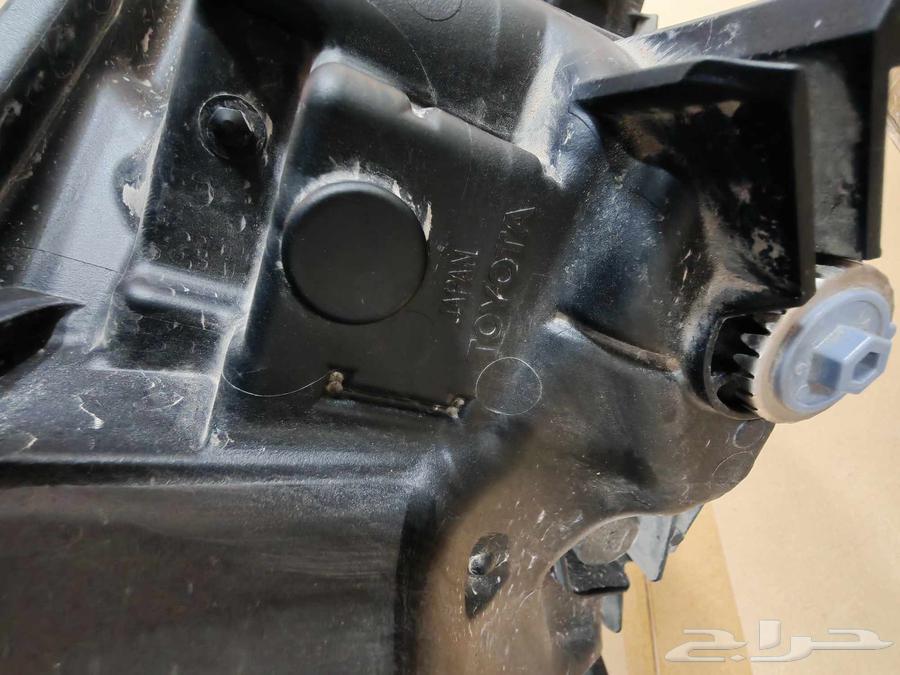 شمعه يسار كامري 2025 عدسه اصلي وكاله64593546470658112