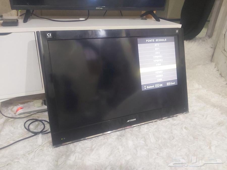 Used HD32 inch plasma TV screen, almost new, selling due to no need64593863892993110