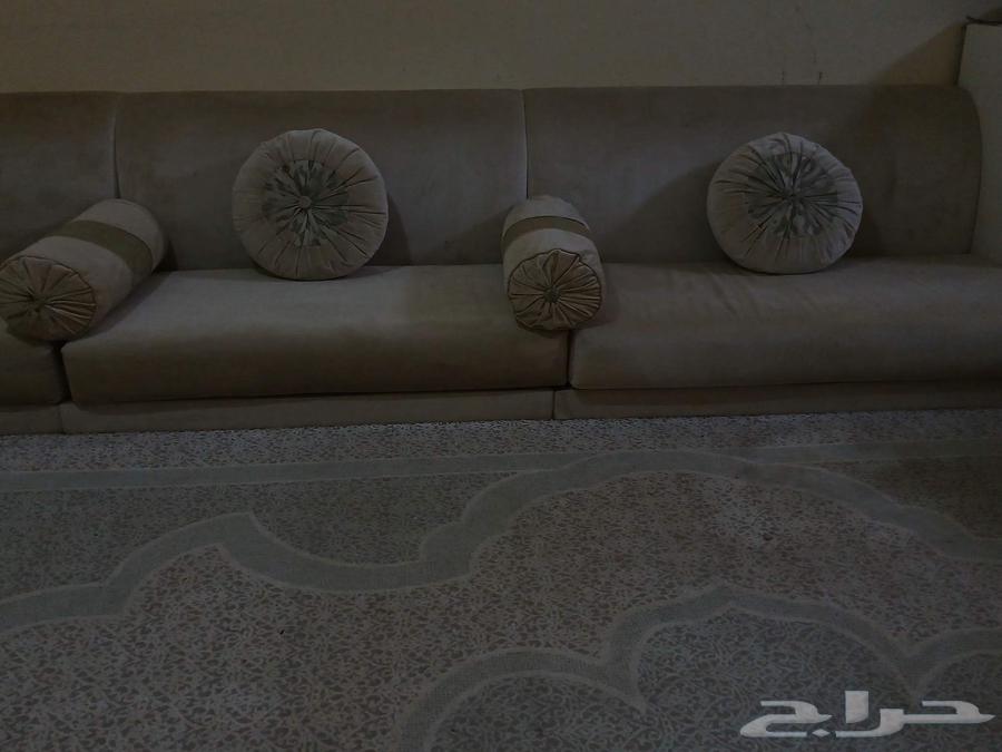 الكنبه3 حبات من ايكيا نظيفه وجديده.المجلس 6 4 تفصيل مستعمل64592456719617112