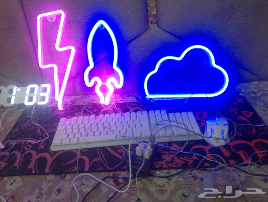 اضواء لا قمنق مع فرشت ماوس كيبورد مع ساعه محيطيه لا يجي لصام64592359731714110
