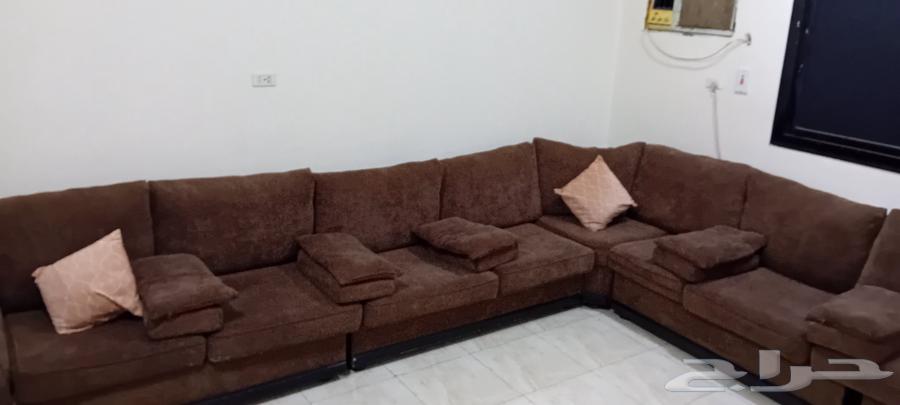 كنب وطاولة للبيع64591020351105110