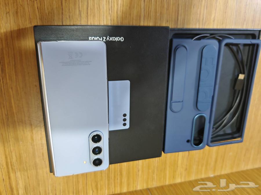 سامسونج فولد 5 بحاله الجديد 512 الرام 12 ب3000 ريال64591598559106112