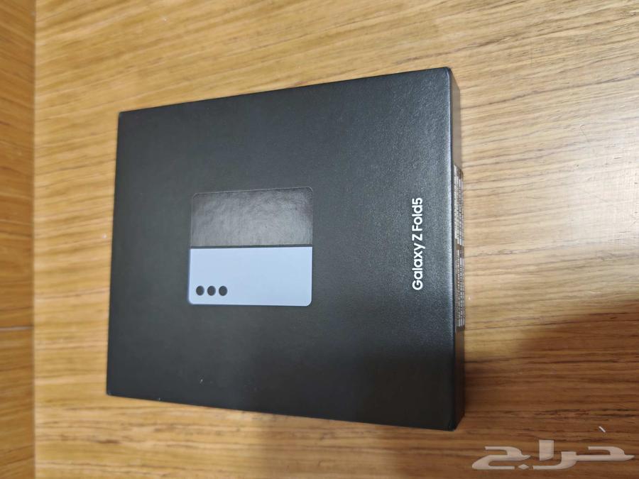 سامسونج فولد 5 بحاله الجديد 512 الرام 12 ب3000 ريال64591598559106114