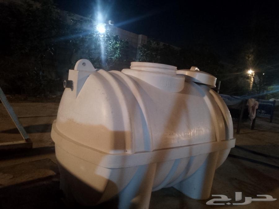 خزان شبه جديد للبيع64588359655810112