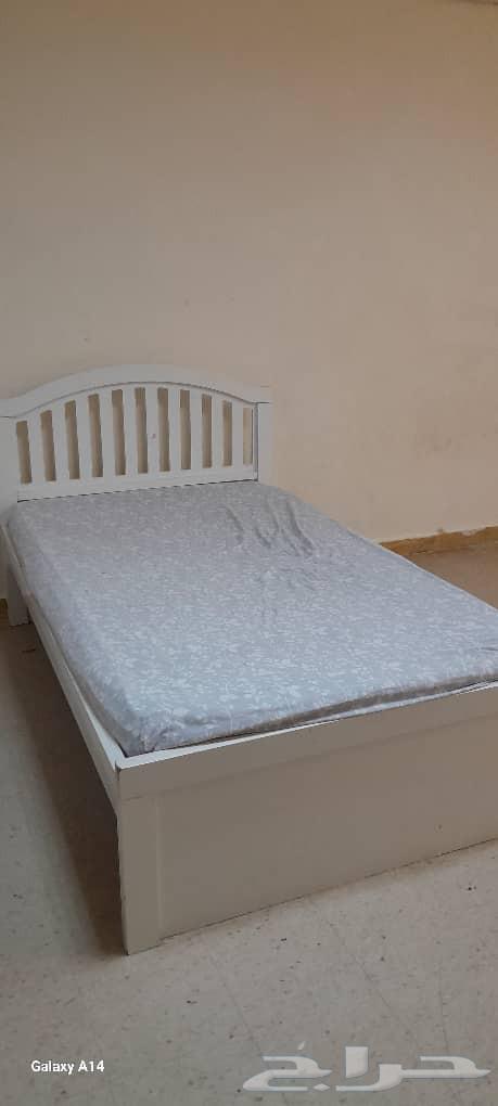 اثنين سرير 120 سم من غير مراتب علي 350 ريال64592492862211110