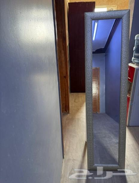 Tables and Standing Mirror64593059128577113