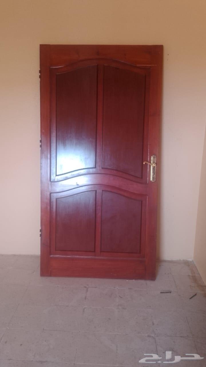 لدينا ابواب خشب مستعمل نظيف وشبابيك مستعمله نظيفه ونشتر ابوا64594211369091110
