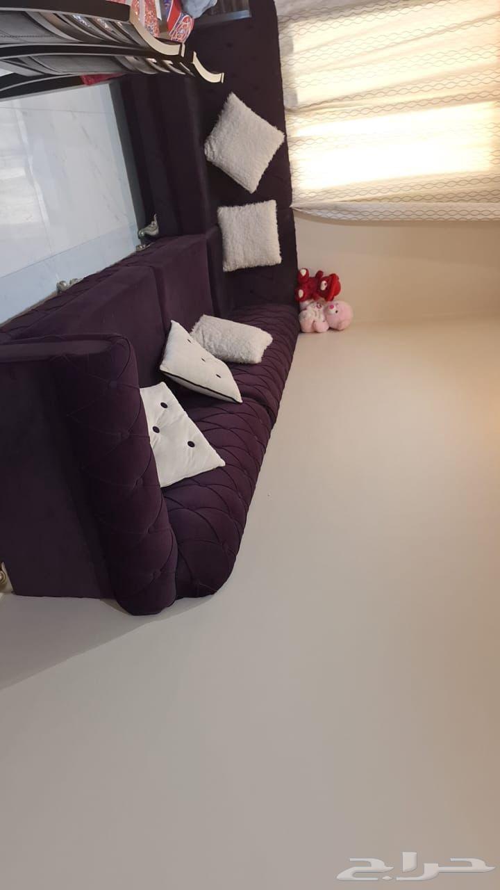 Sofa for sale 600 SAR, very clean and 4 corners64593362281601111