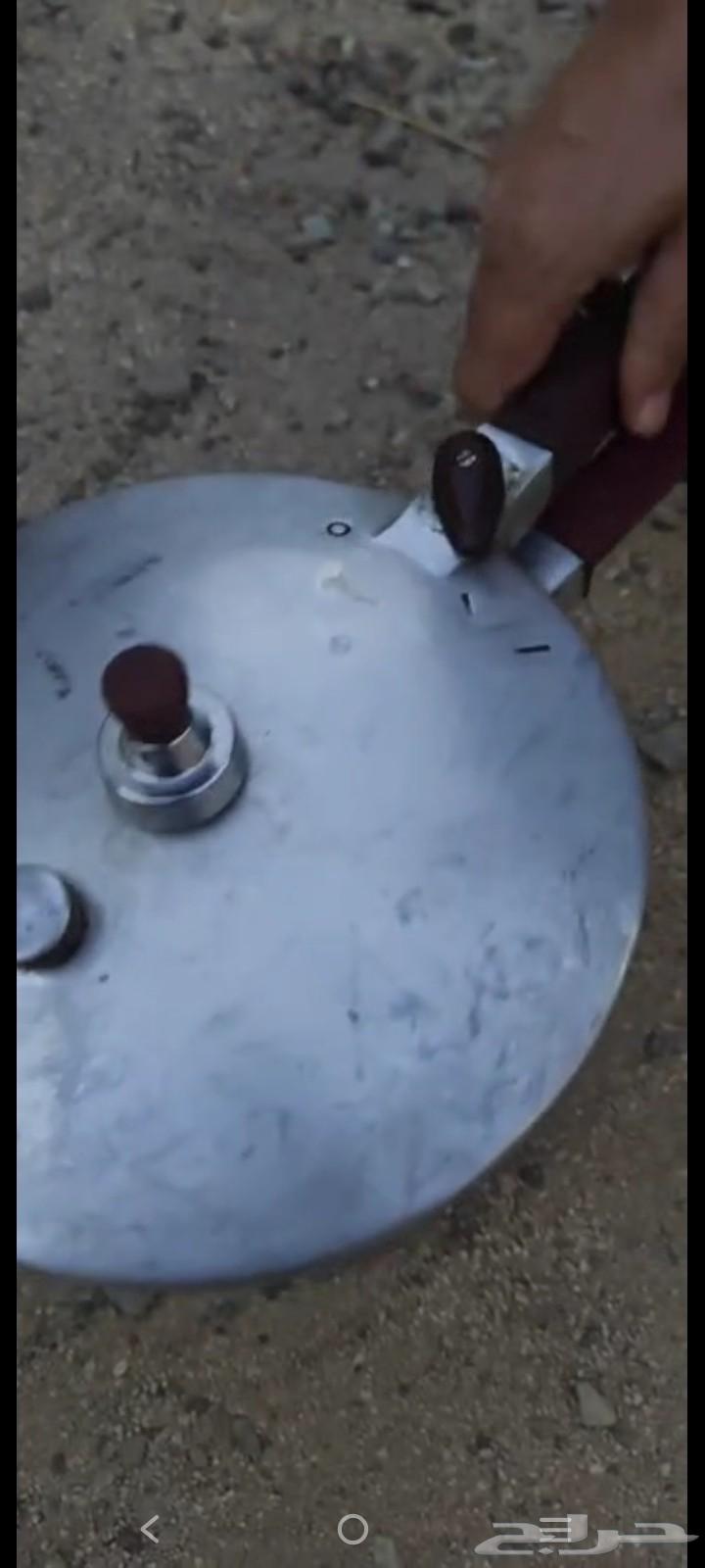 قدور ظغط اثنين نظيفه وكامله64594332044930111