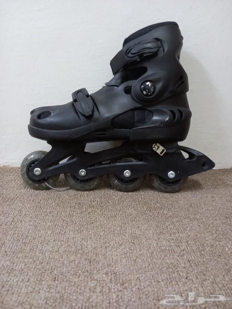 سكيت مستعمل مع أدوات الحماية و أدوات التدريب64589154085122110