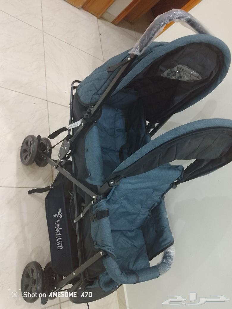 عربه اطفال توأم جديده ما استخدمت أبدا سبب البيع عندى وحده64588347450497110