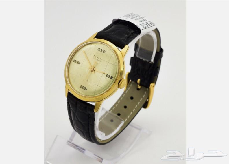 ساعة ميكانيكية راكيتا السوفيتية مطلية بالذهب من عام 196064592745400066112