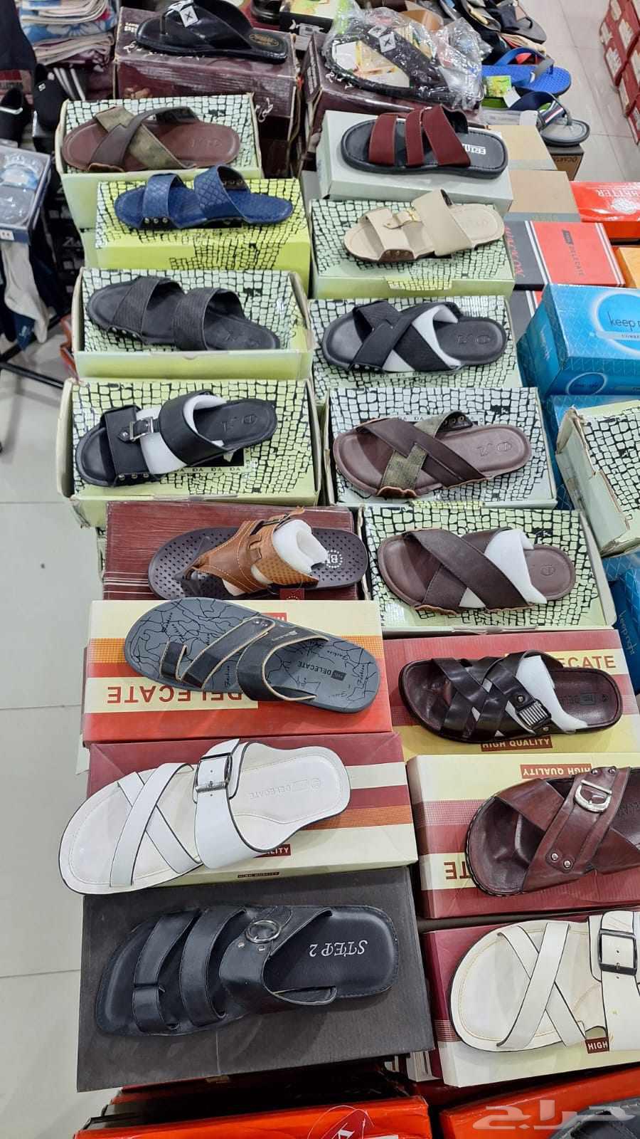 للبيع كمية أحذية وجزم منوع عدد 500حبة64594751661571111