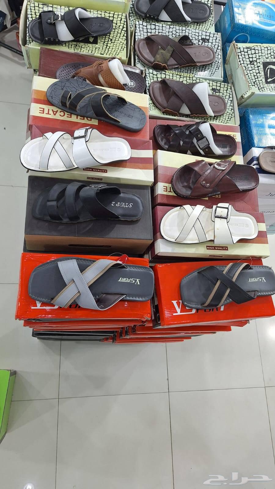 للبيع كمية أحذية وجزم منوع عدد 500حبة64594751661571112