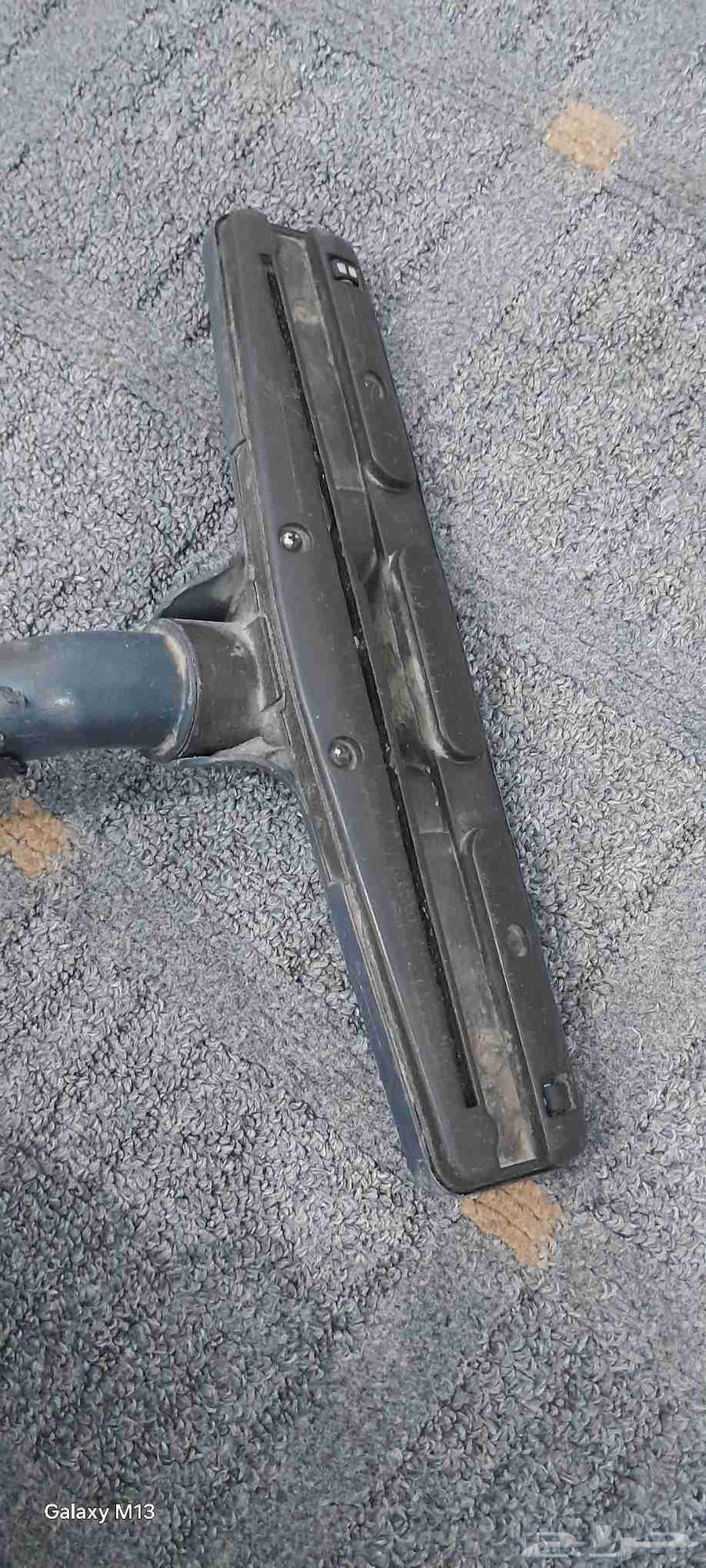 مكنسه كهربائيه64596378411651110