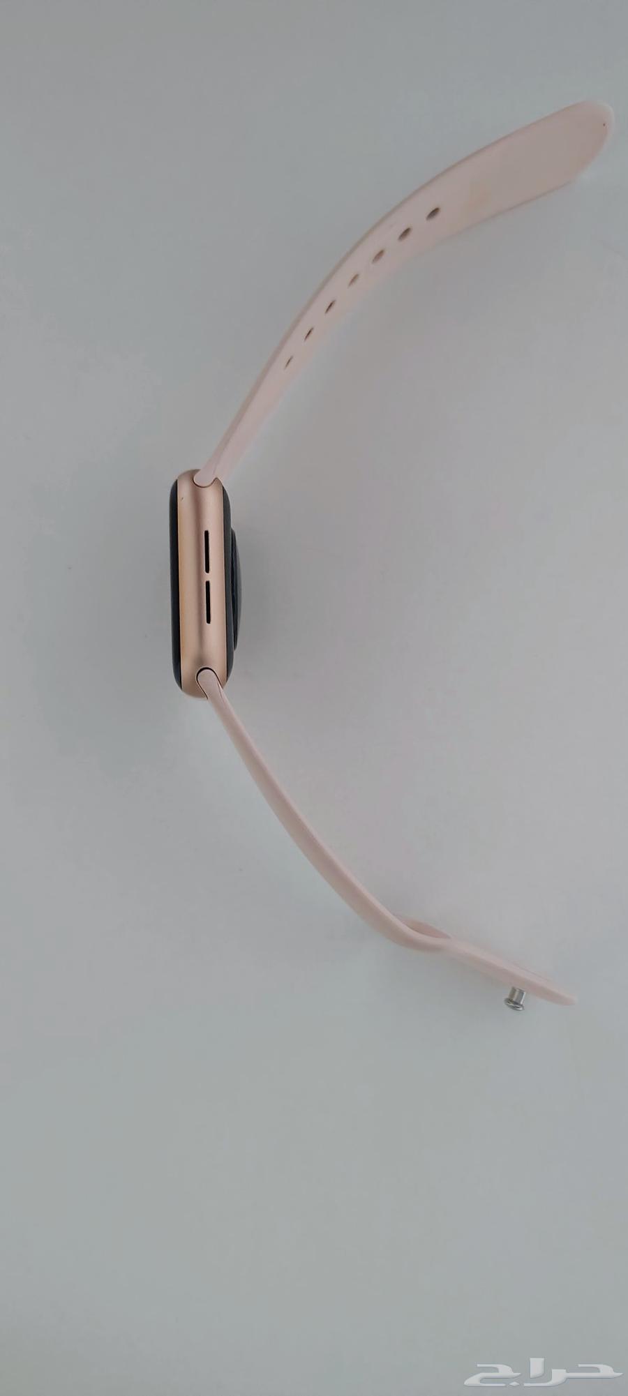 ساعة ابل SE 40 mm المونيوم GPS64592033686402111