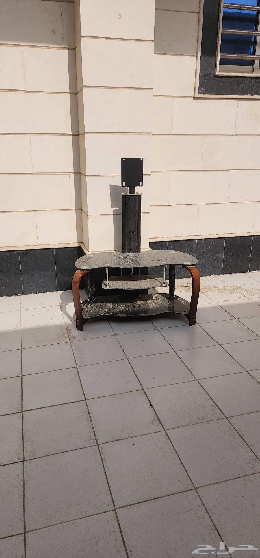 شاشة سامسونج للكمبيوتر المكتبي وطاولة64594163326083111