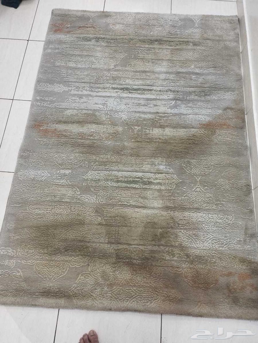 سجادة ( فرشة ) اللون ابيض ابو بيج المقاس 170 X 116 الح64588298094339111