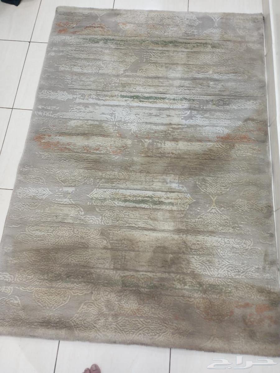 سجادة ( فرشة ) اللون ابيض ابو بيج المقاس 170 X 116 الح64588298094339112