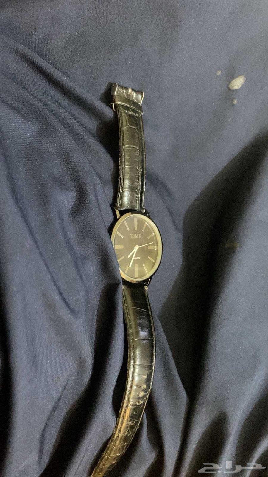 للبيع ساعه ضد الماء وضد الصدأ السودا وسبحه الساعه الثانيه64598523978371113