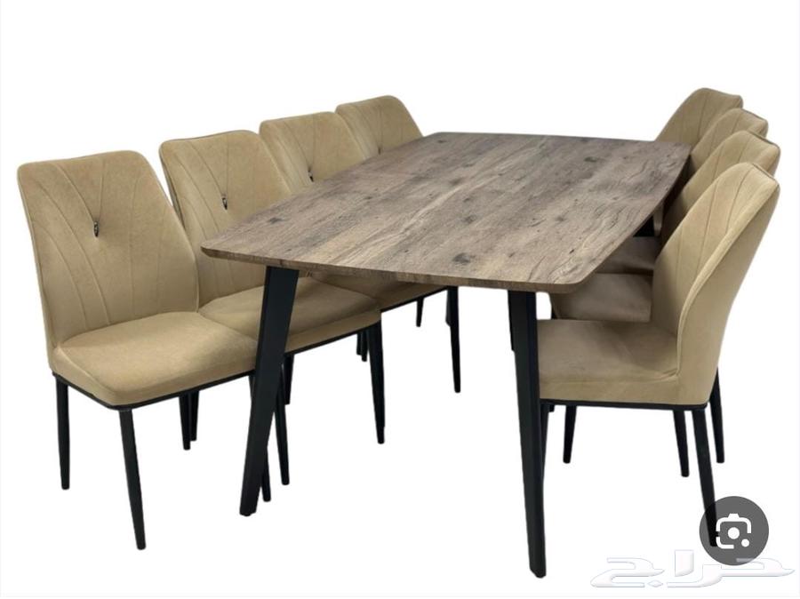 طاولة طعام بدون كراسي 200ريال استخدام خفيف64581265353218112