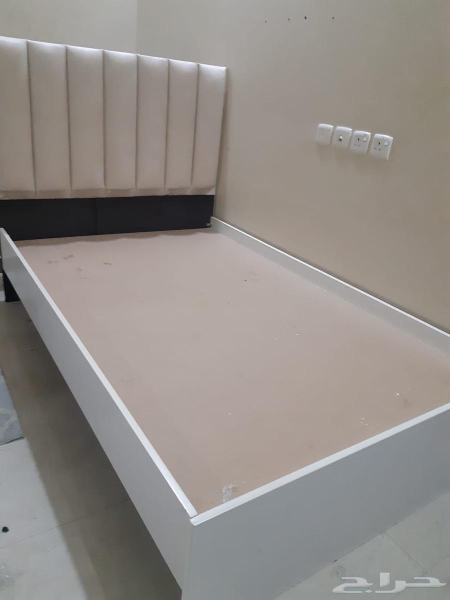 Hello and God's mercy and blessings, a 1.5-person bed for sale64598376298753111