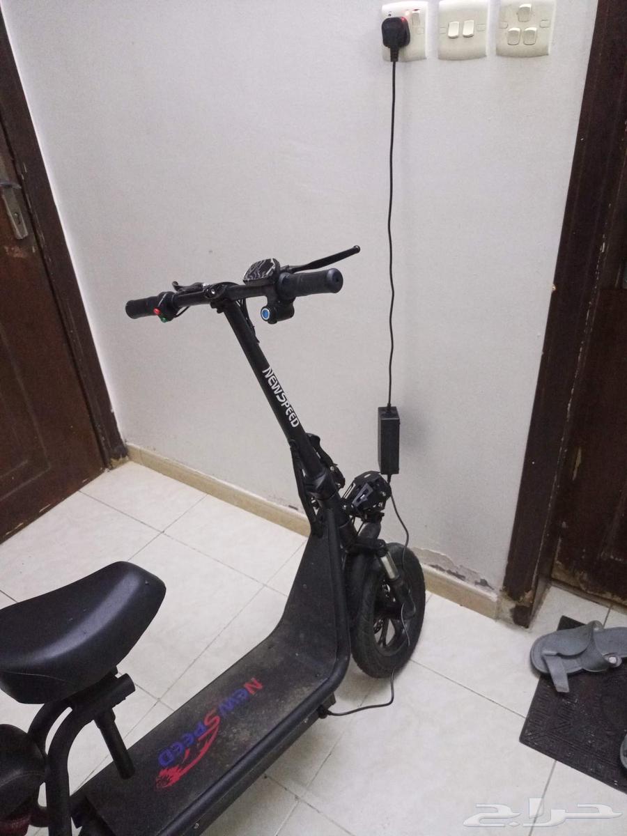 اسكوتر نظيف جدا للبيع استخدام تقريب له اسبوعين سب البيع ظروف64597691091586112