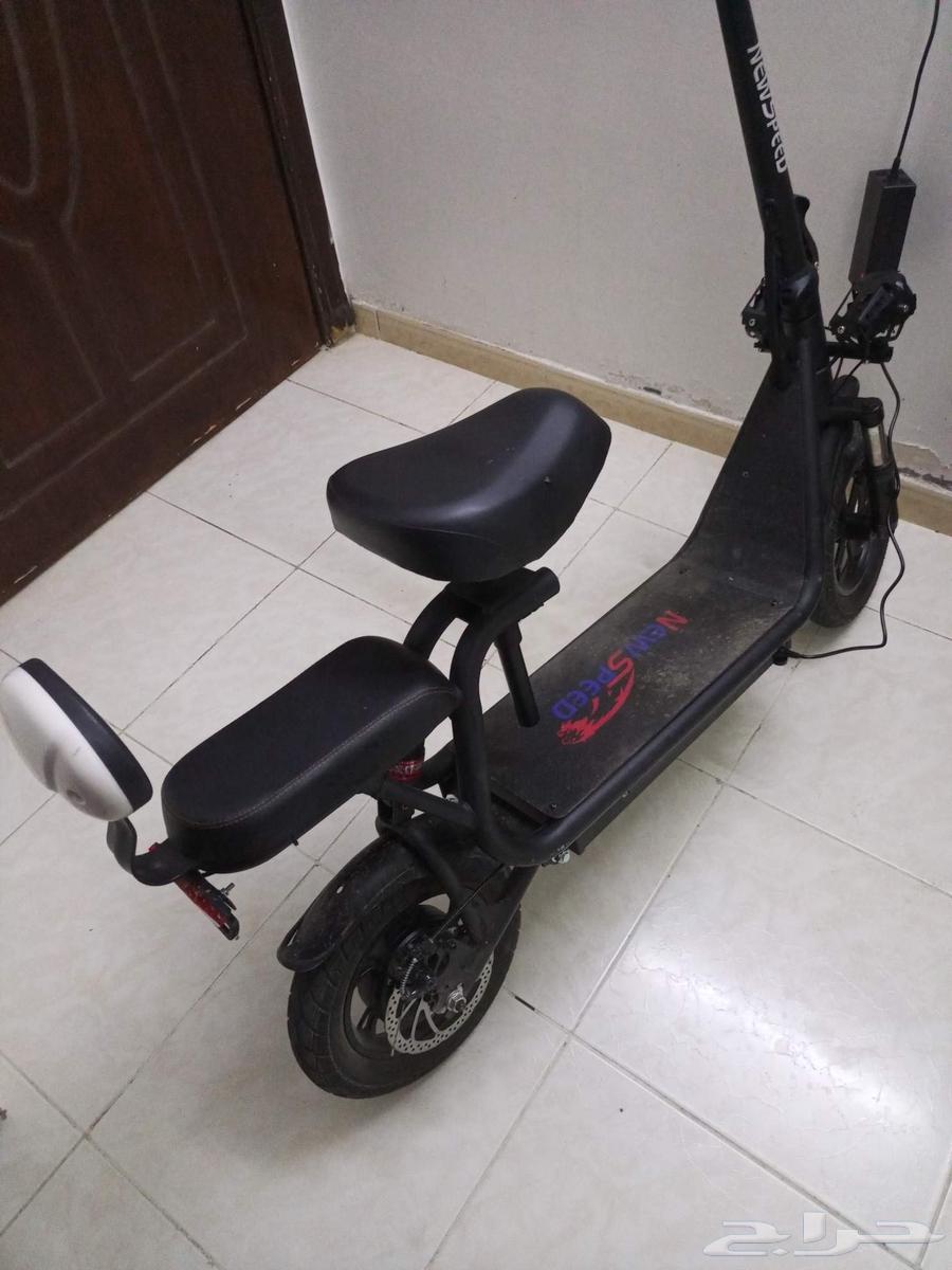 اسكوتر نظيف جدا للبيع استخدام تقريب له اسبوعين سب البيع ظروف64597691091586111