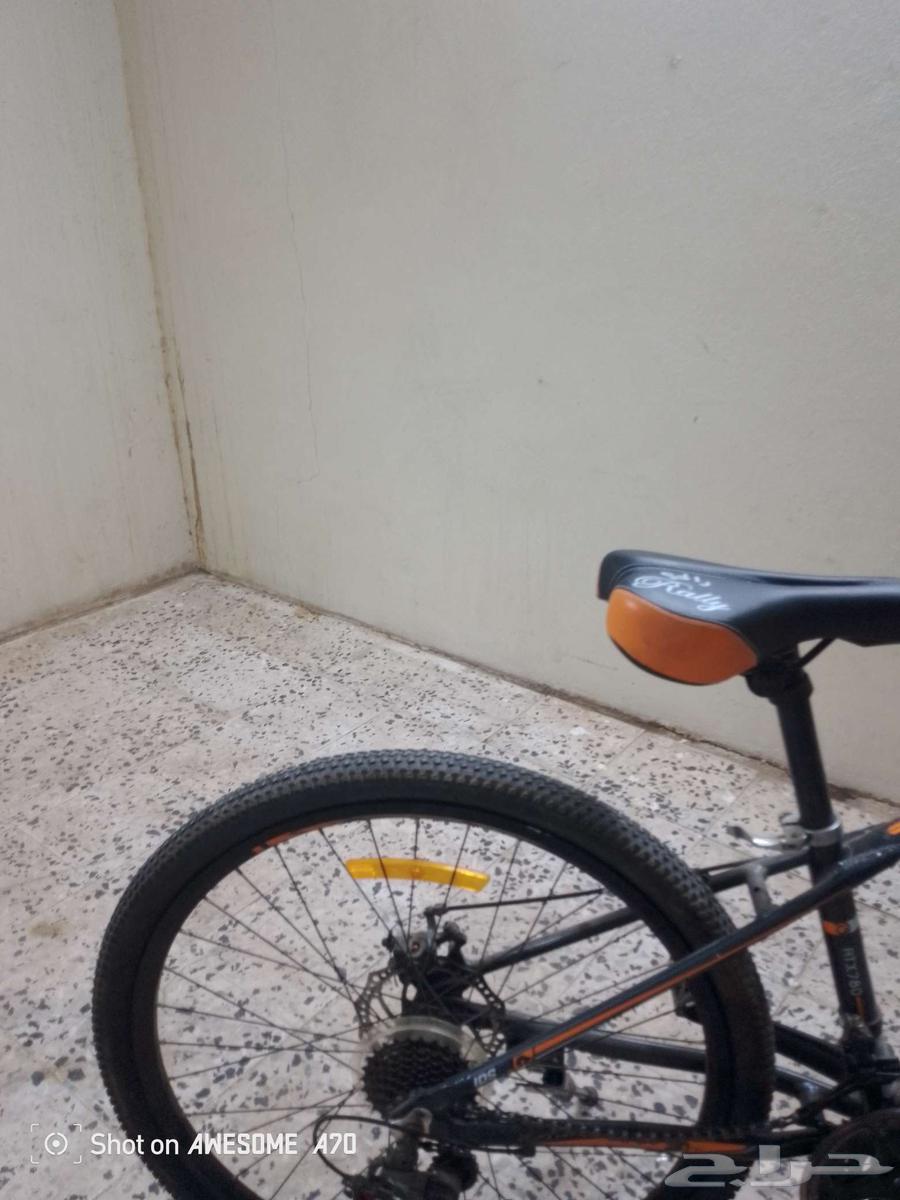 سيكل نضيف مبنشر بحاله الوكاله مستخدم64597311219971113