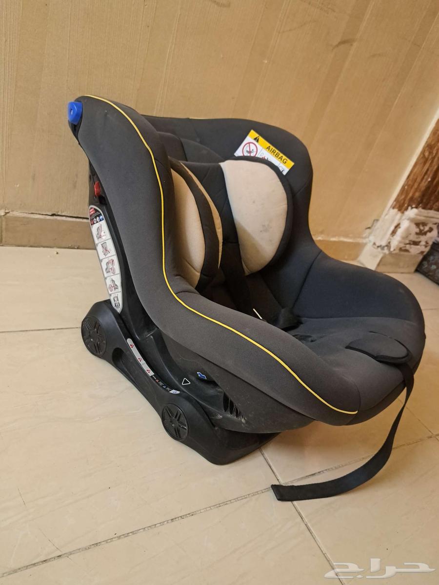 كنب تركي للبيع 4 قطع كلهم صندوق وكلهم يصبحو سرير64598081844865112