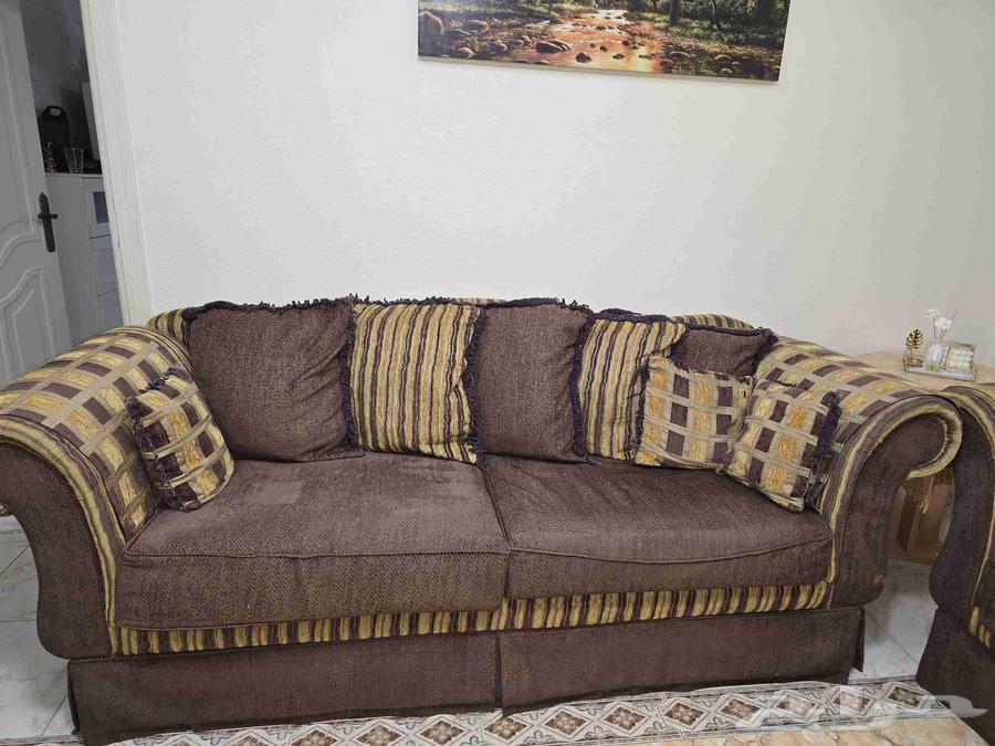 Turkish sofa in excellent condition64596870767107112