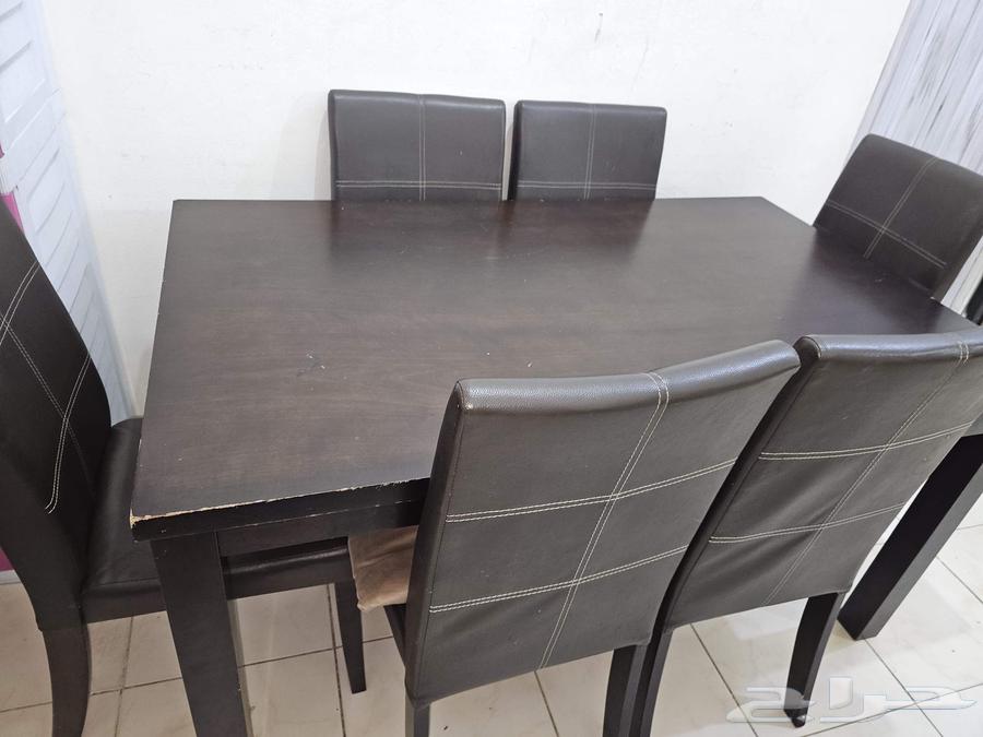 Table and 6 chairs 35064597446692098111