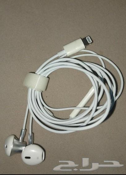 سماع آيفون64598425674499112