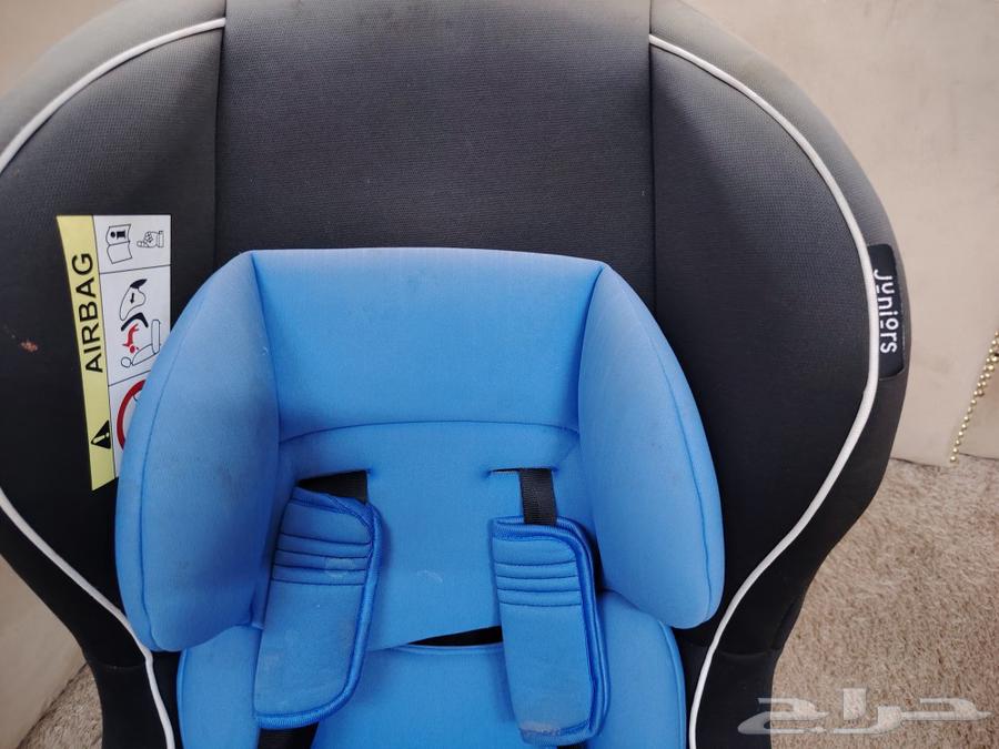 للبيع كرسي سيارة للأطفال نظيف و استخدام قليل جدا64613362202883110
