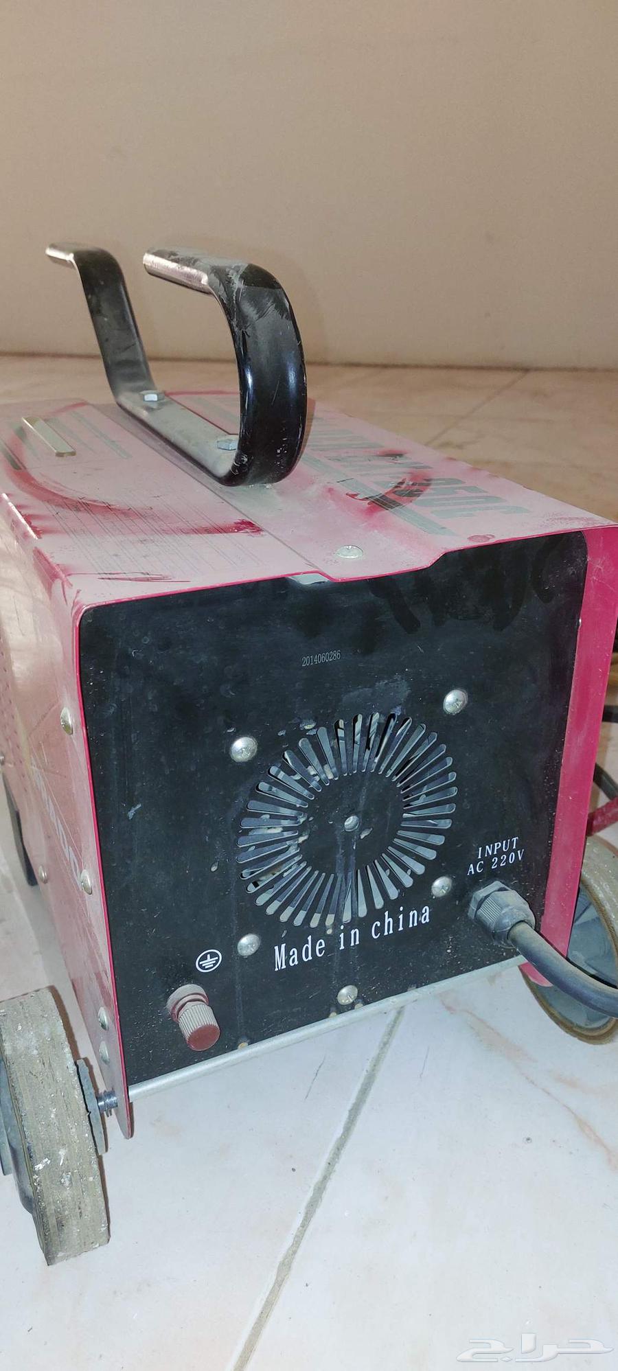 للبيع مكينة لحام Grado64607731848706111