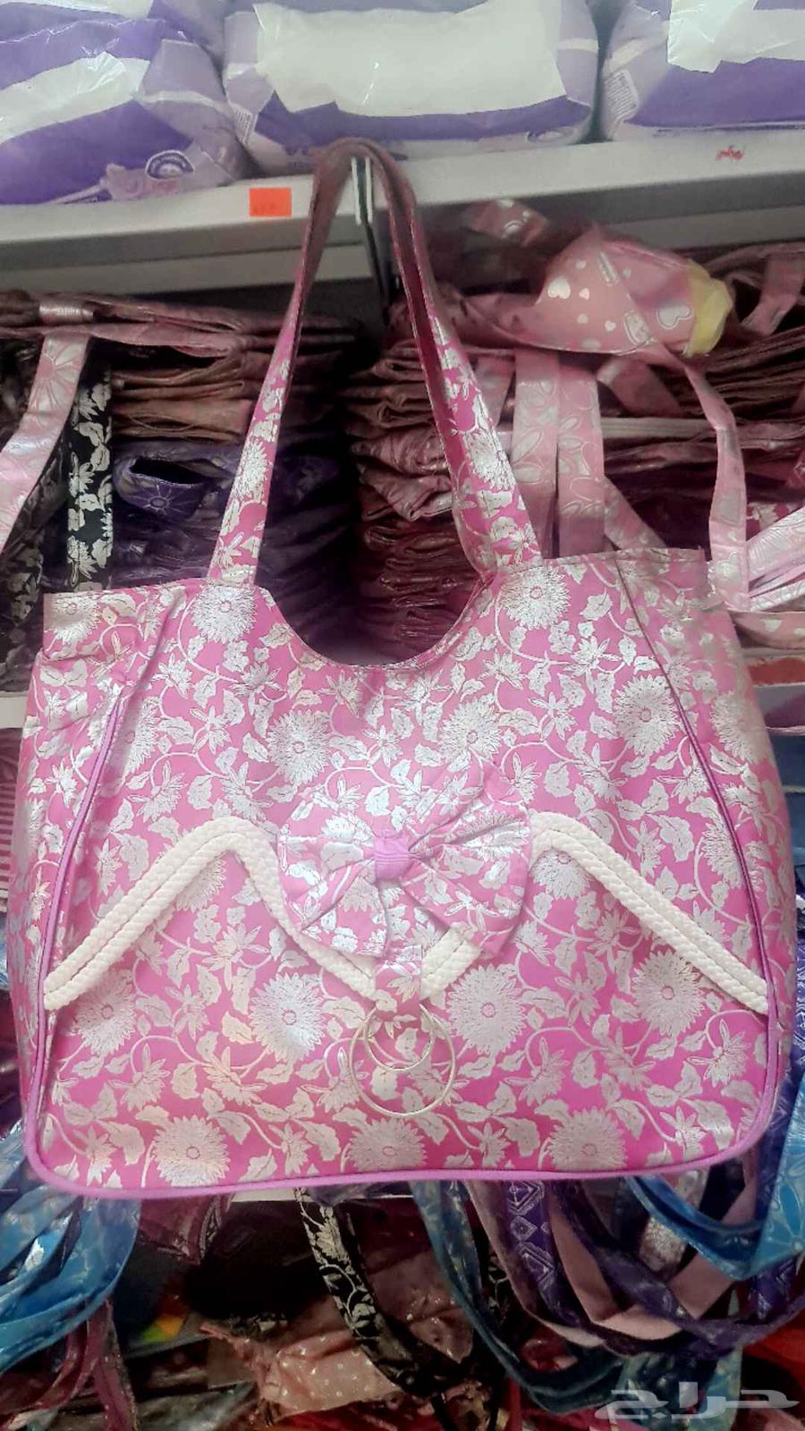 شنط نسائية بسعر جملة الجملة64612674093057110