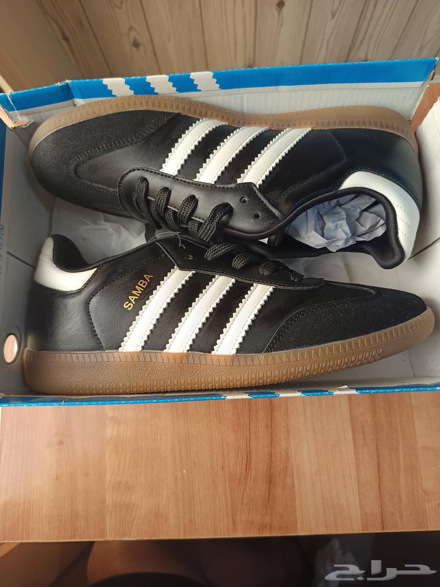 جزمة adidas سامبا جديده وبجوده عالية .64616054182019110