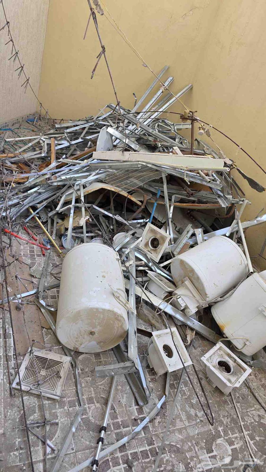 سكراب للبيع ومواد صحيه للبيع بالاحساء64608973498625110