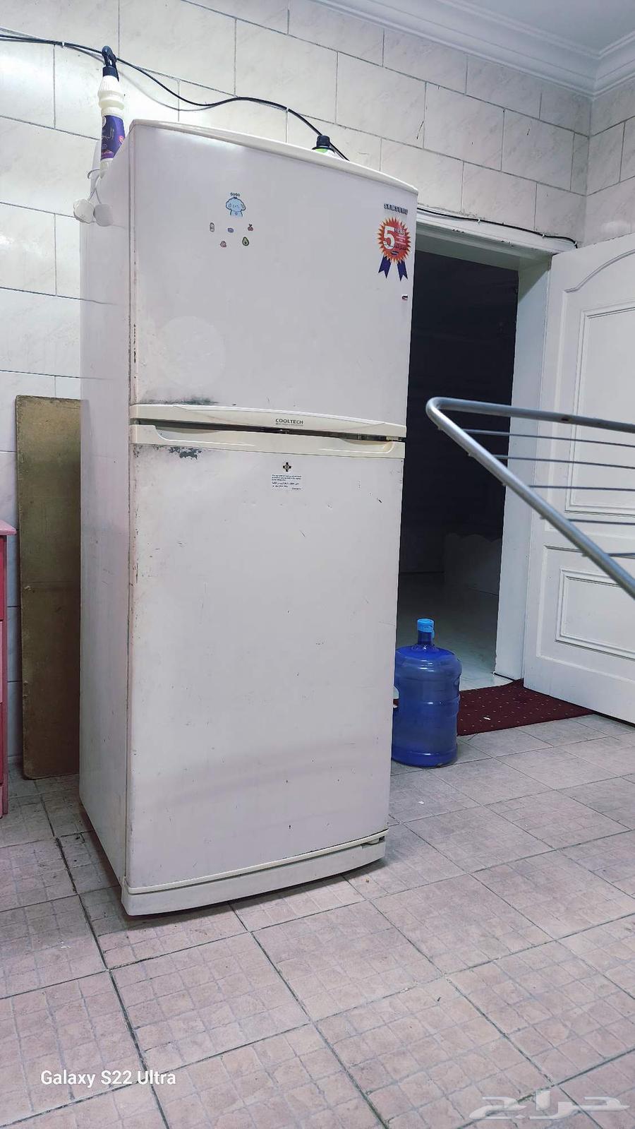 للبيع ثلاجه وفرن64609784935170110