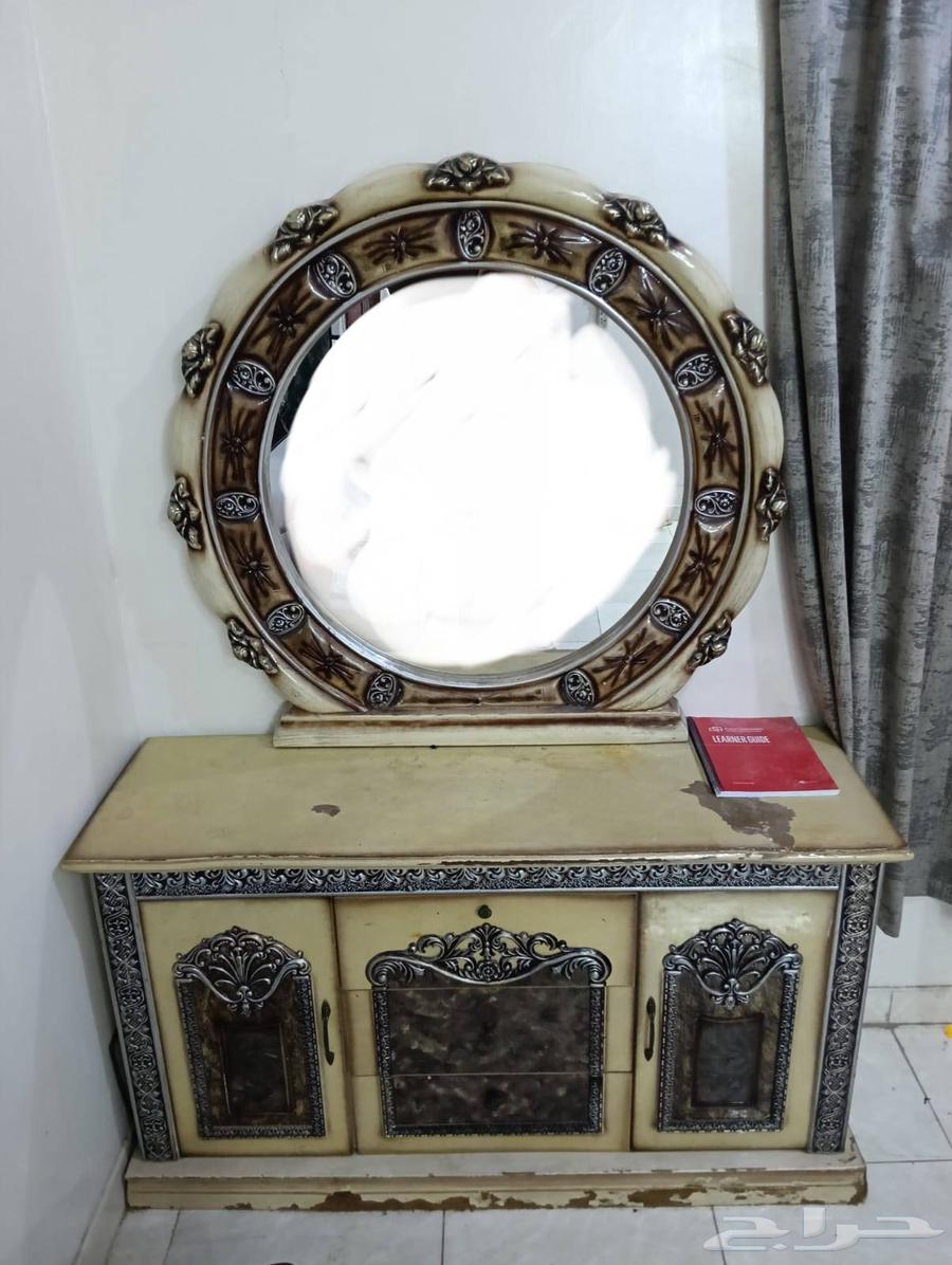 غرفة نوم من غير دولاب للبيع 250 ريال64612623751938110